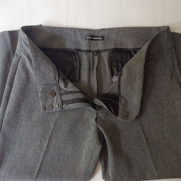 EXPRESS Design Studio Black & White Print Capri Pants Size 10 - Picture 4 of 8